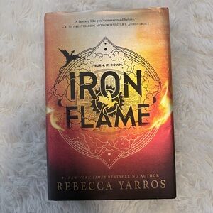 Iron Flame Hardcover Rebecca Yarros